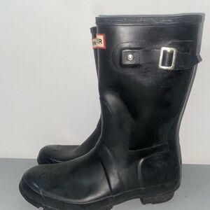 Hunter Women’s Glossy Rain Boots Size 8 Black, Buckle 11” Tall Rubber